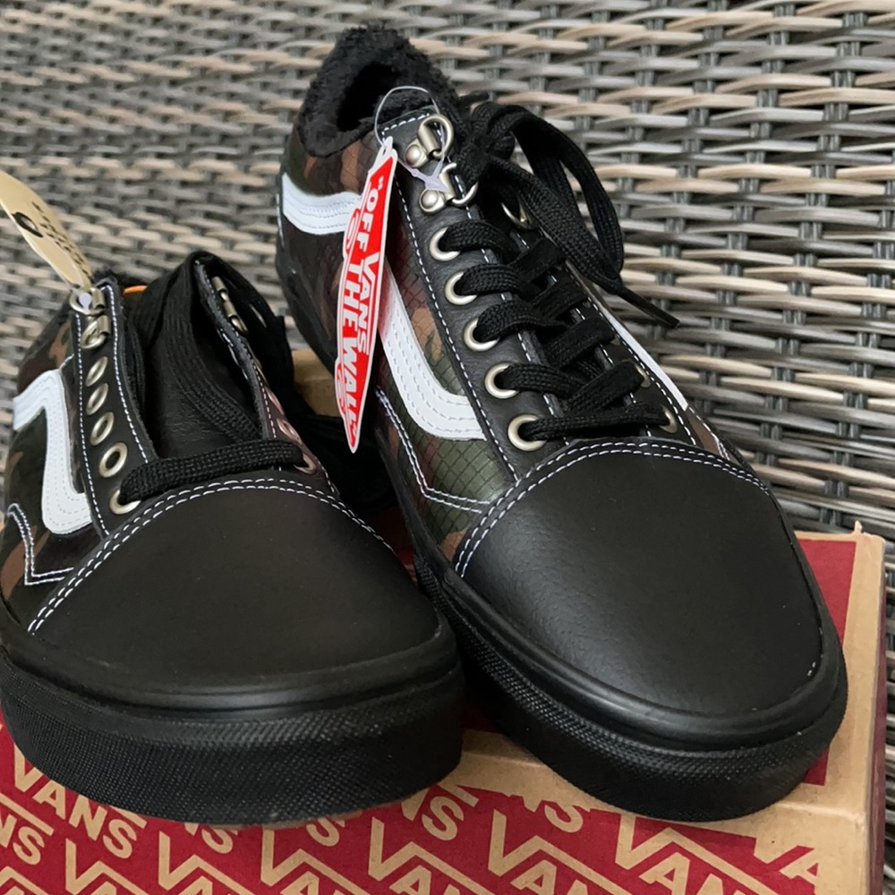 Vans WMNS Old Skool Mte Black/Camo Sneakers - Picture 8 of 16